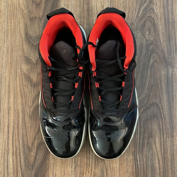 Jordan Stay Loyal - Picture 2 of 7